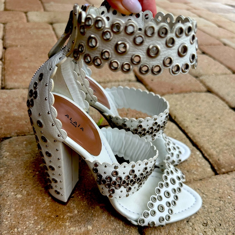 Alaia White Leather Grommets Heels Size 39
